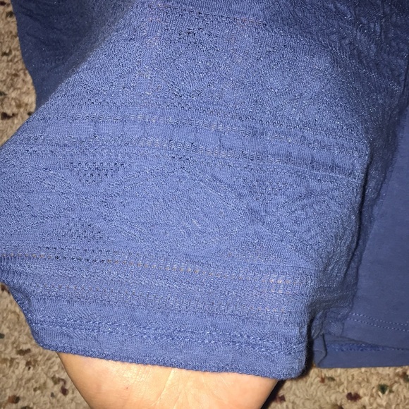 Blue long sleeve shirt with sheer tribalprint back - Picture 3 of 3